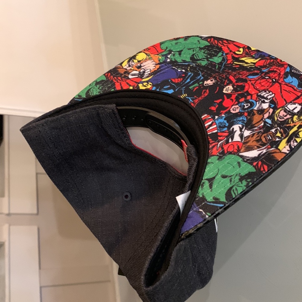Marvel cap - Picture 3 of 6
